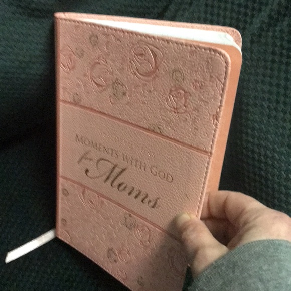 “365 devotions moments with God for Moms” Faux leather bound book - Picture 3 of 14